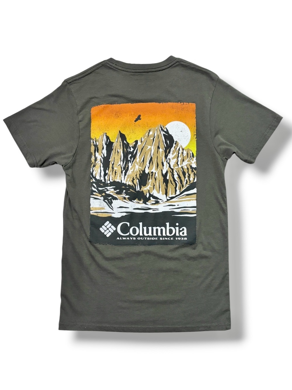 COLUMBIA Green Graphic Tee Size Small “Always Outdoors”